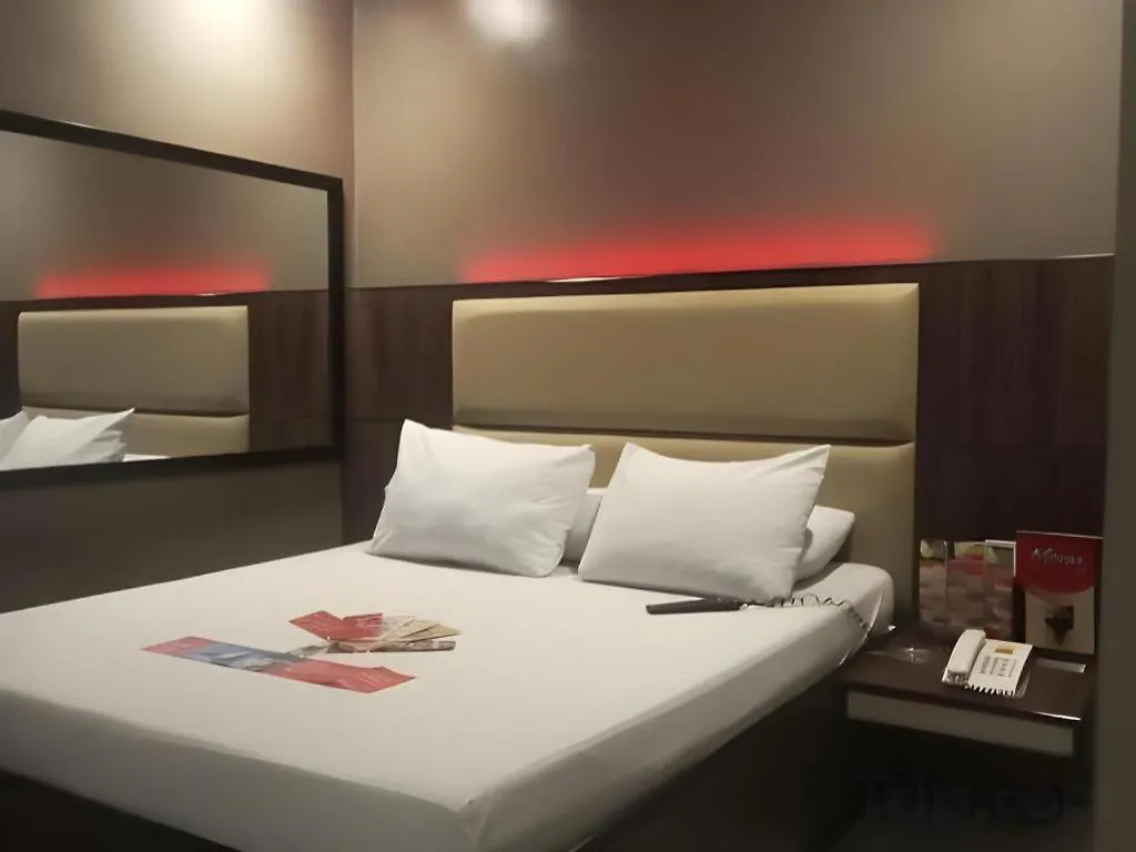 Hotel Sogo Wood Street Pasay Manila Filipíny